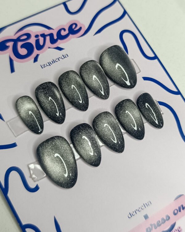 IMG_20250916_183200 Black cat eye